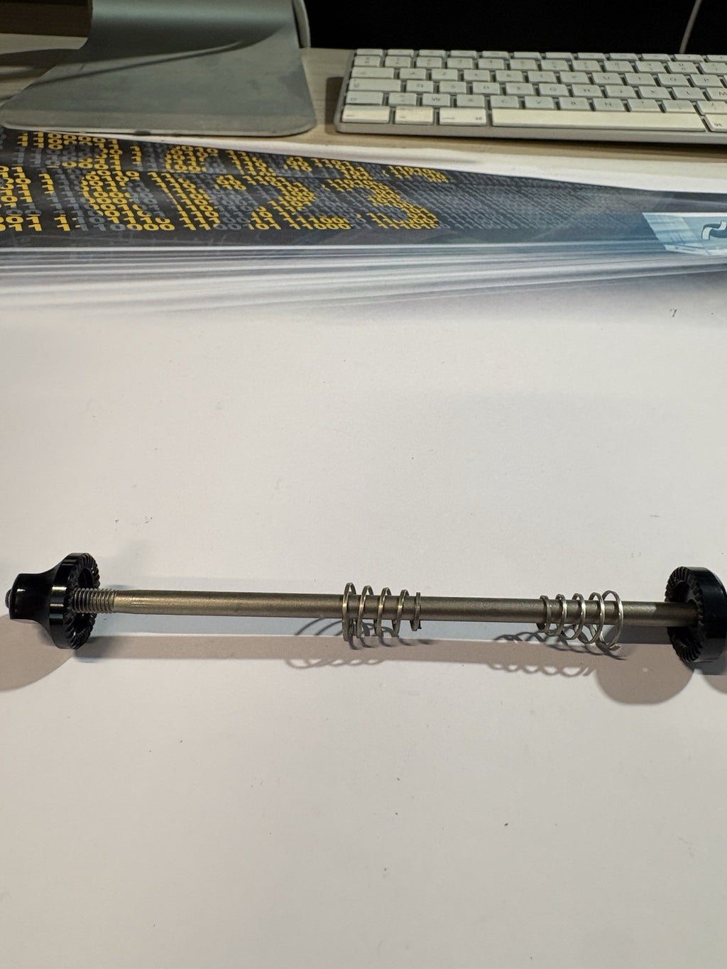 Bloquage ou attache rapide de roue controltech 17cm