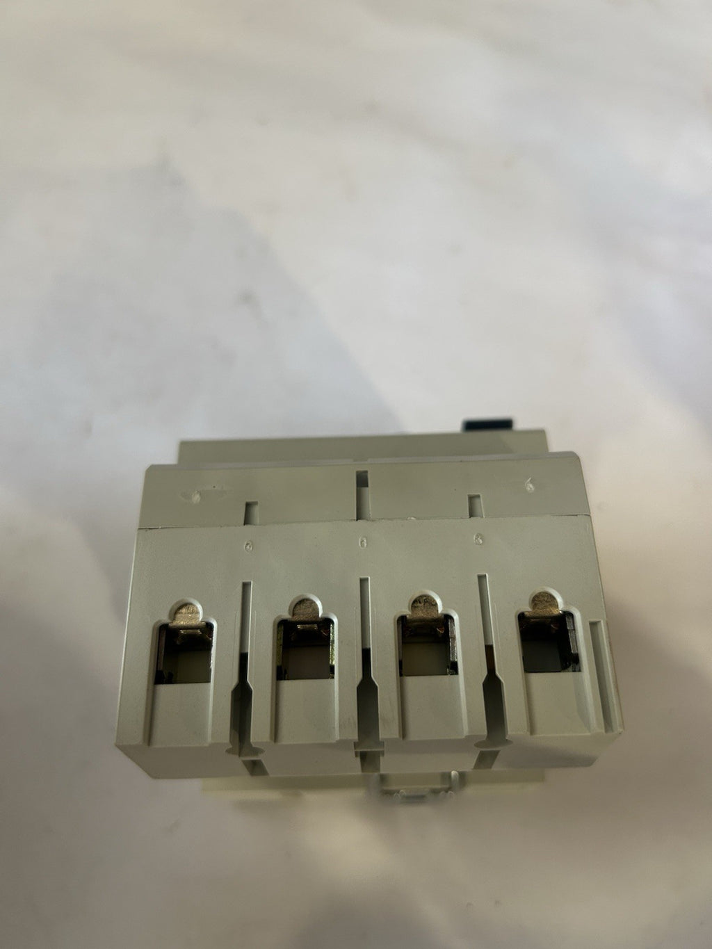 hager interrupteur différentiel sectionneur 16-63A