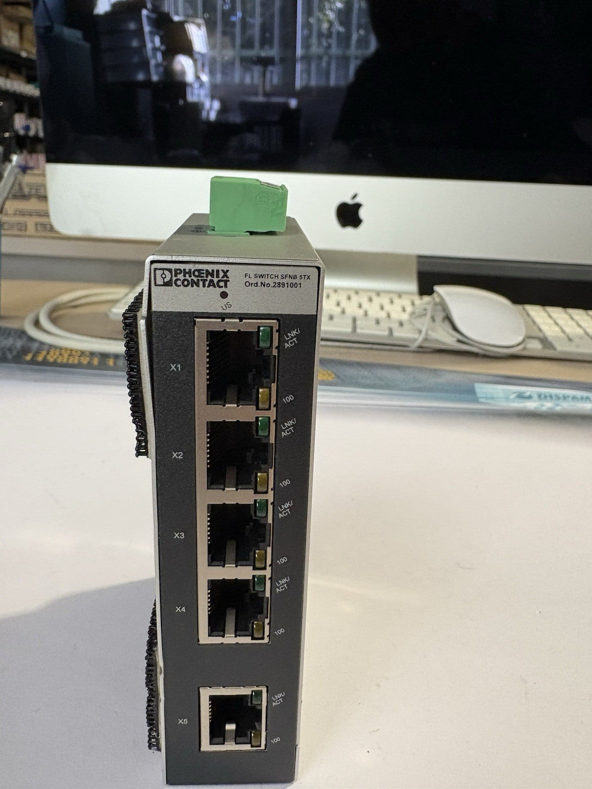 Phœnix Contact 2891001 FL SWITCH SFNB 5TX Switch (B205)
