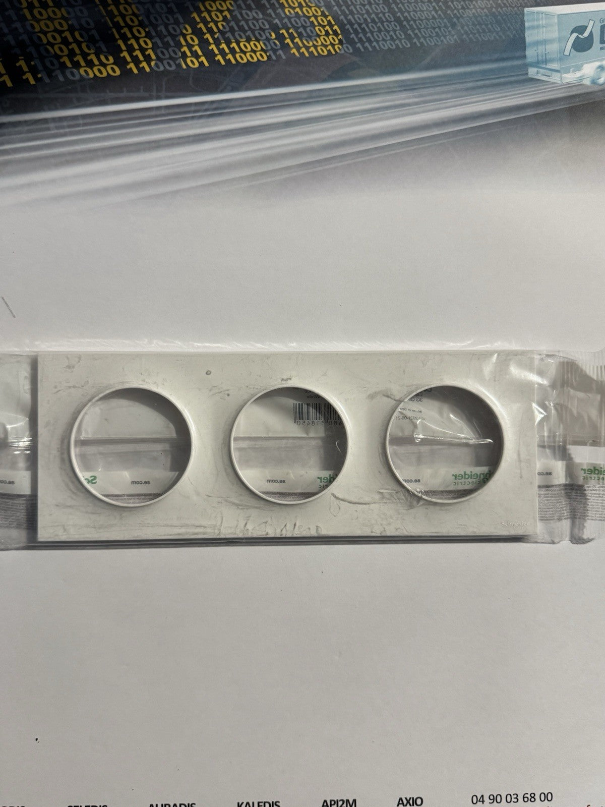 Odace Styl, plaque 3 postes Schneider 71mm Antibacterien