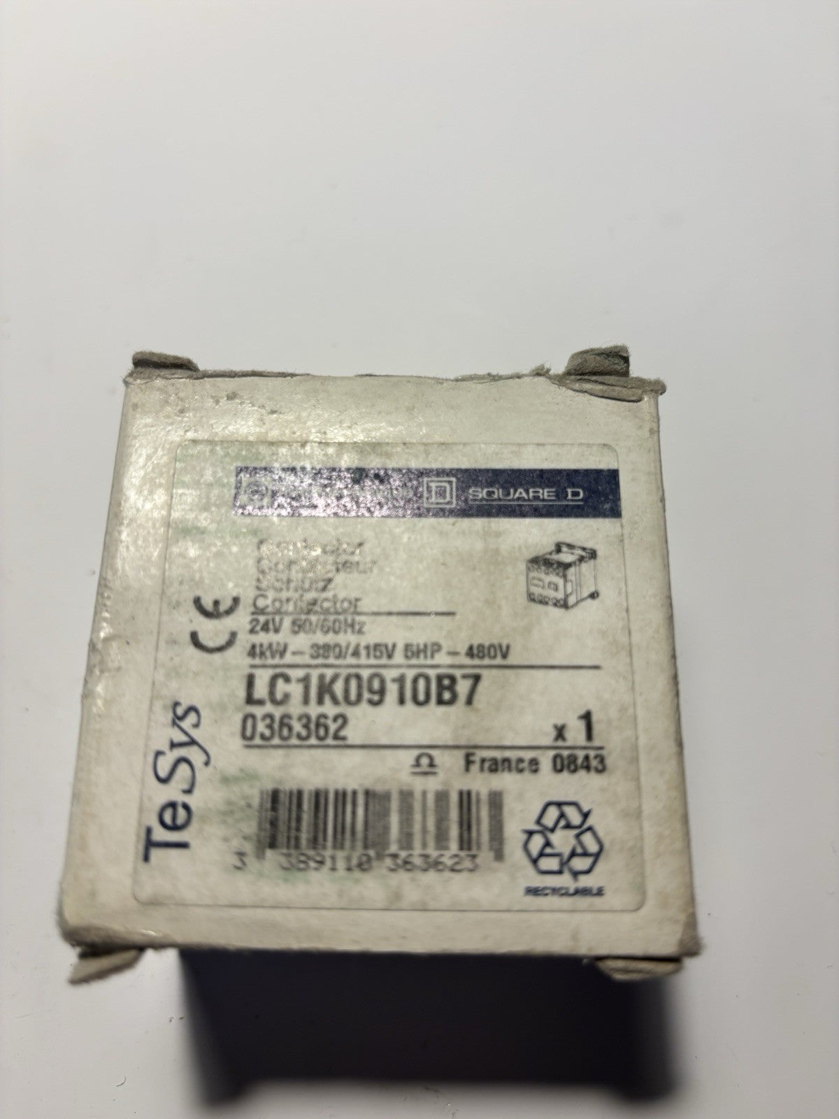 Contacteur tripolaire Schneider Electric TeSys - LC1K0910B7 (24V)