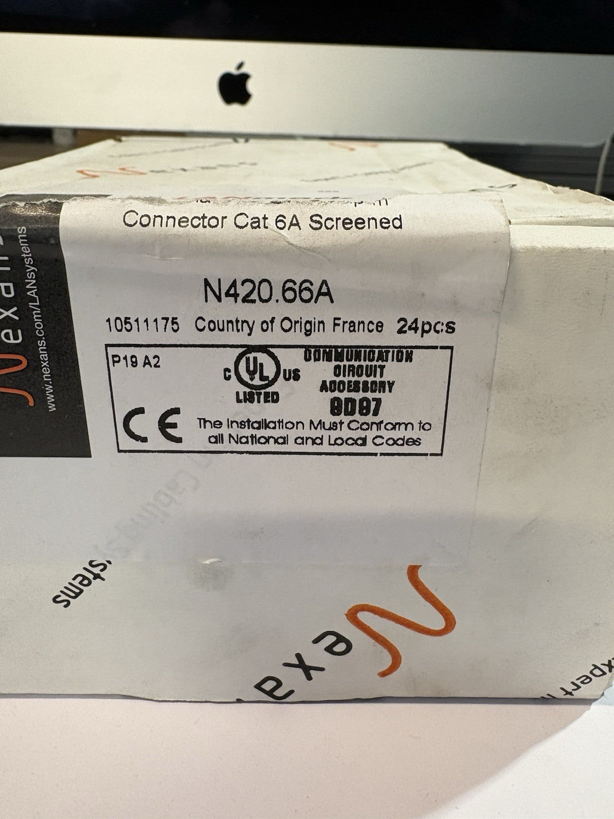 Lot de 18 connecteurs rj45 nexans n420.66a