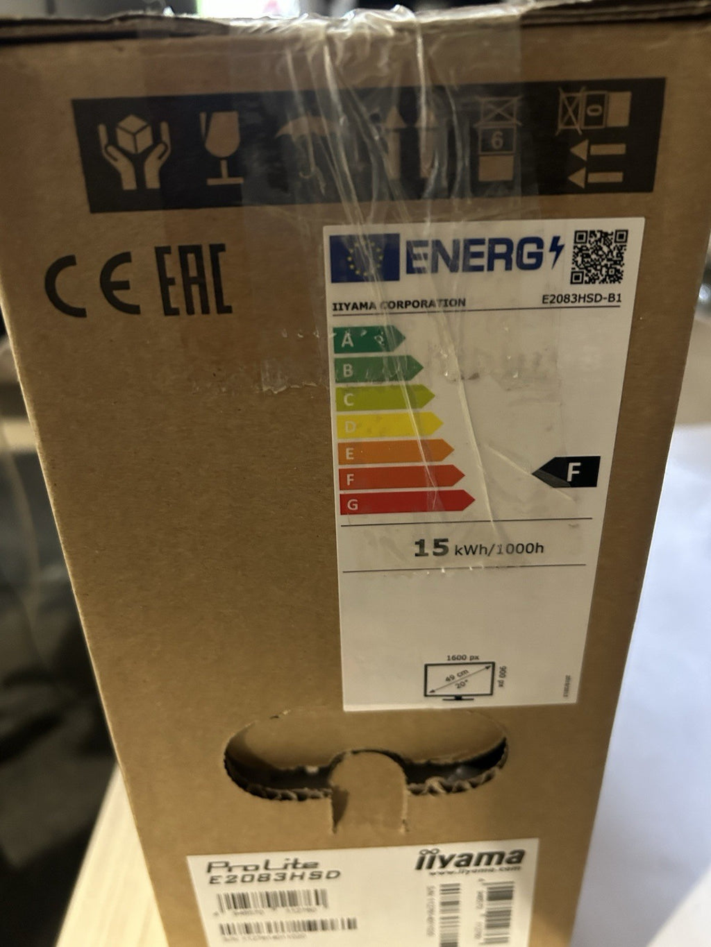 écran IIYAMA profite E2083HSD