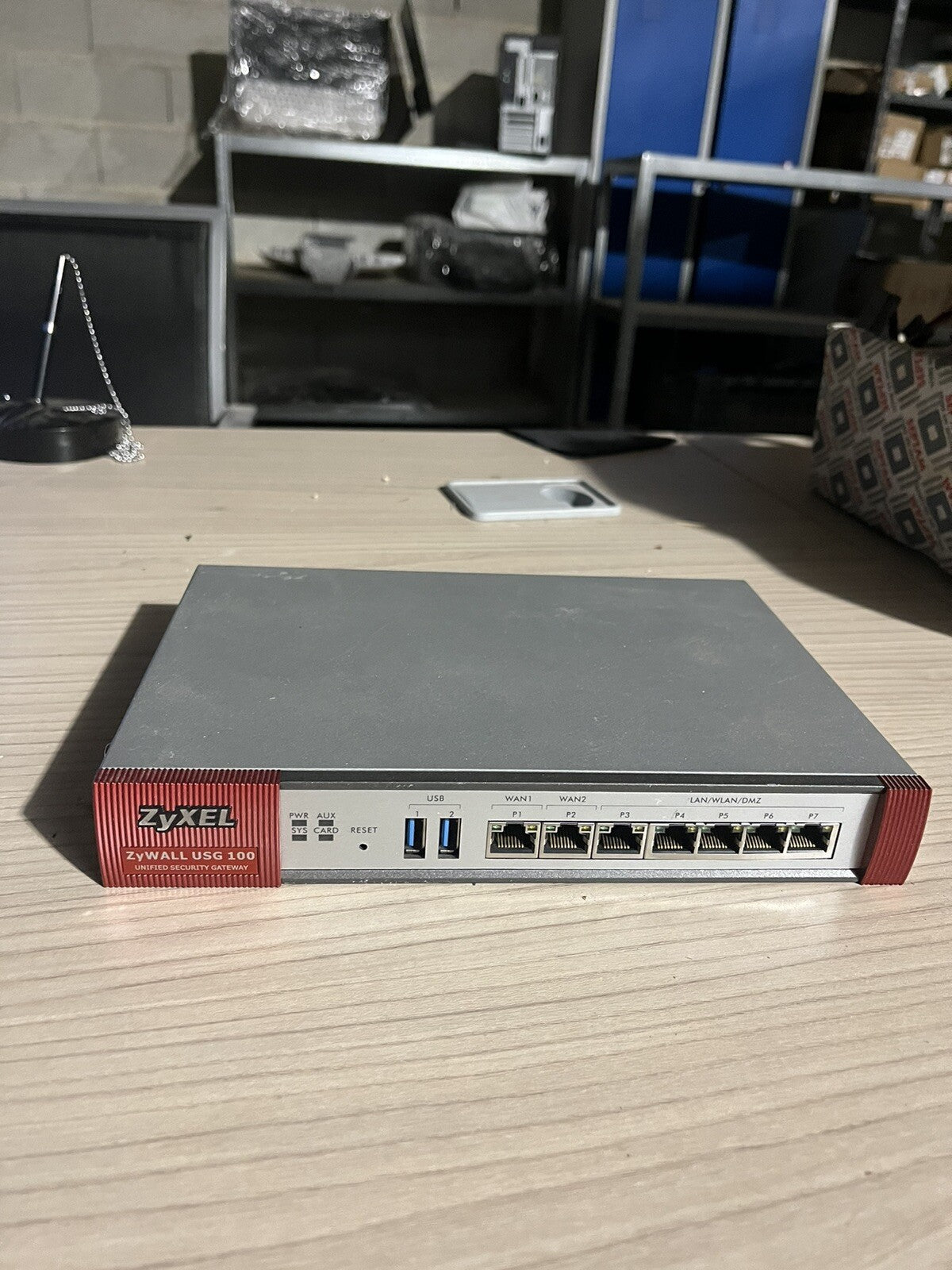 Zyxel zywall usg 100 pare feux parcelle de sécurité
