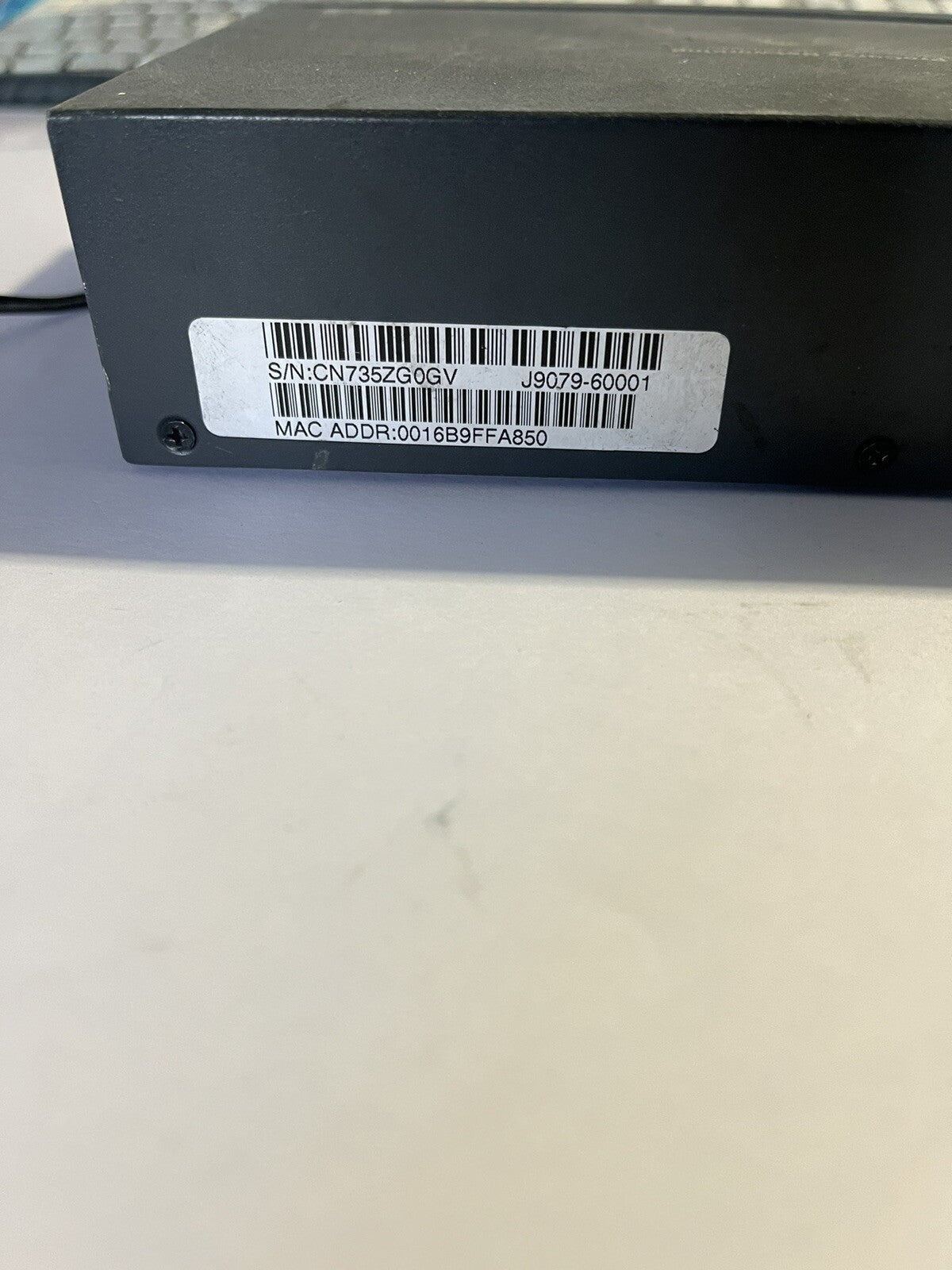 HP PROCURVE 1700-8- 8 ports Switch - Ref J9079A _ NEUF